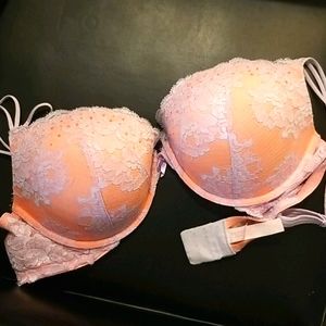 Victoria's Secret Very Sexy Plunge - 38D